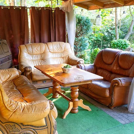 Ferienhaus W Ogrodzie Caloroczny 800m Od Parku Wodnego Suntago Ranczo Gold Mania